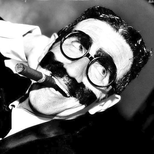 Doble Groucho Marx Mocítox
